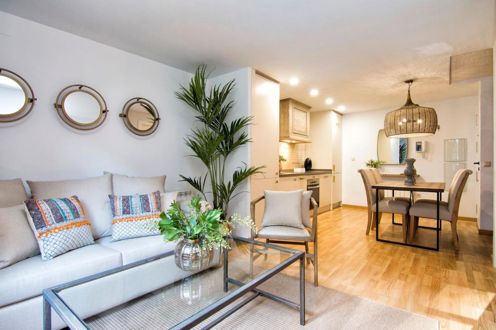 Chezmoihomes Alhambra Hideaway — Photos 1
